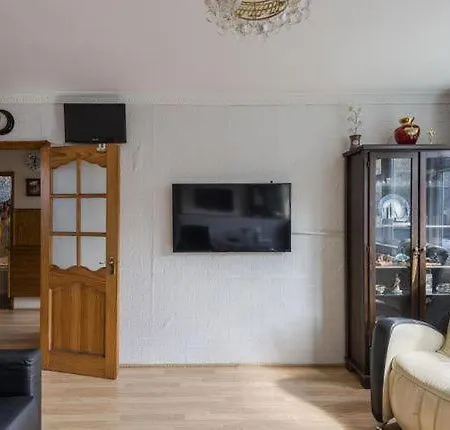 1 Bedroom Flat Close To City With Free Parking Arrangement London Exterior photo