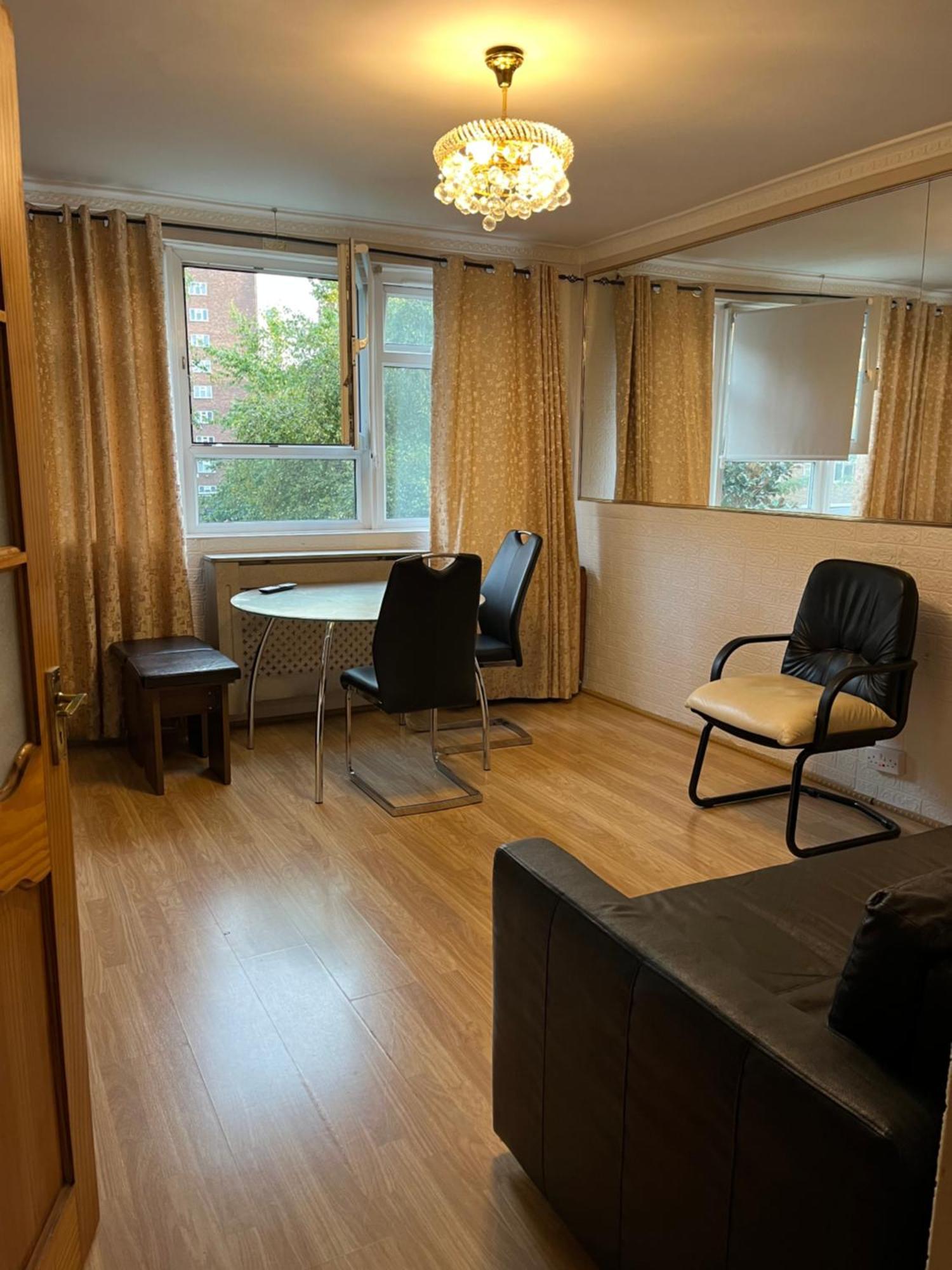 1 Bedroom Flat Close To With Free Parking Arrangement